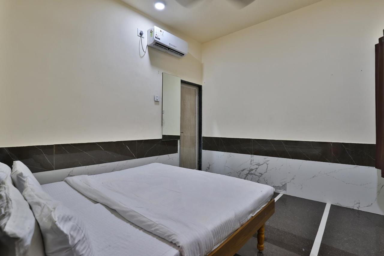 Spot On 37366 Hotel Mahalaxmi Dwarka  Exterior photo